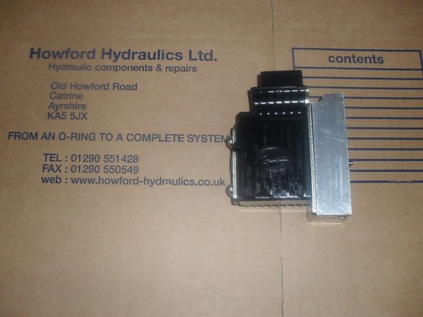 MATBRO 11166853/157B4616 SOLENOID VALVE 12V