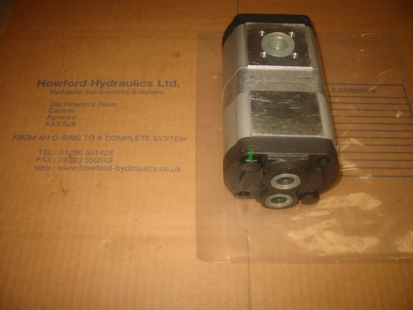 IH 3223932R94 955/956 TANDEM PUMP - GT3223932IH