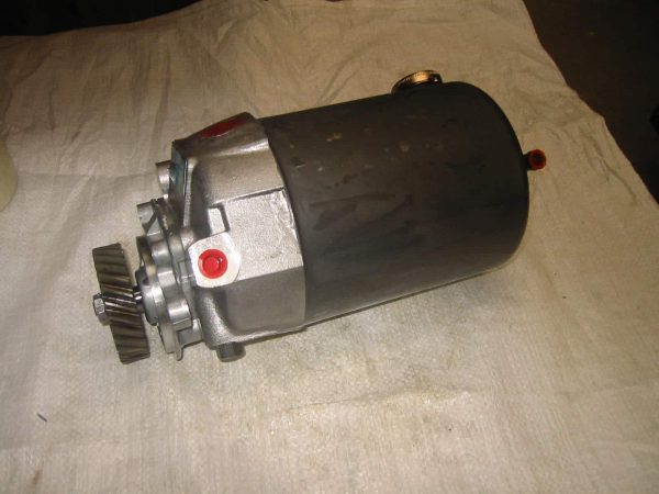 FORD TW5/TW10/TW15/TW20/TW25/TW30 POWER STEERING PUMP - GP-E0NN3