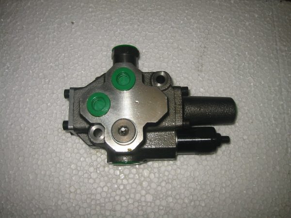 TRAILER BRAKE VALVE