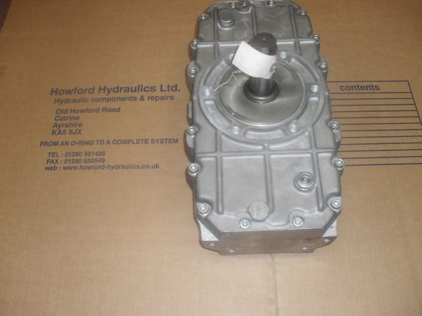 TRACTOR PTO HEAVY DUTY GEARBOX FOR GRP3 TWIN OUTPUT PUMPS, 4:1 R