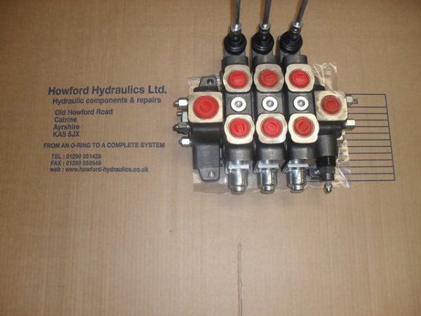 3 BANK 3/4 BSP DOUBLE ACTING SECTIONAL VALVE