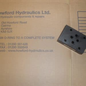 CETOP 3 TAPPING SANDWICH PLATE A&B SIDE PORTS 1/4 BSP
